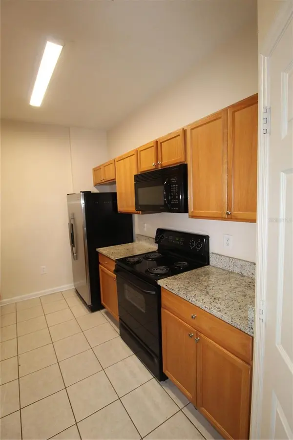 6380 CONTESSA DR #208, Orlando, FL 32829