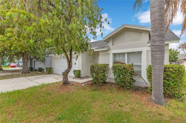 8821 PARLIAMENT CT, Kissimmee, FL 34747