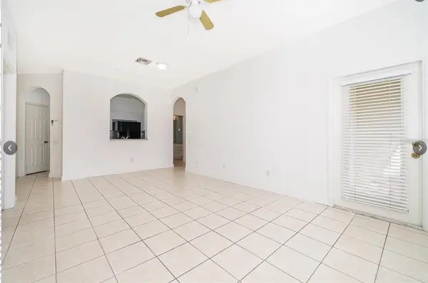 6166 STEVENSON DR #302, Orlando, FL 32835