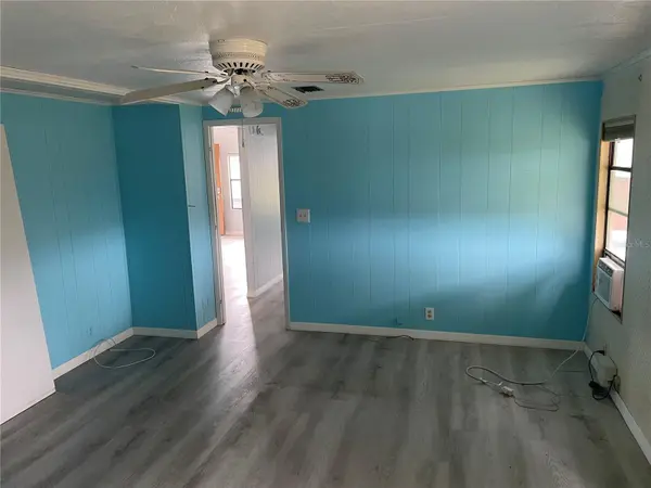 2102 CANOPY CIR #150, Zellwood, FL 32798
