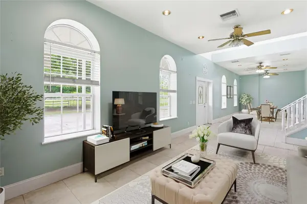 31243 BEAR POND DR, Sorrento, FL 32776