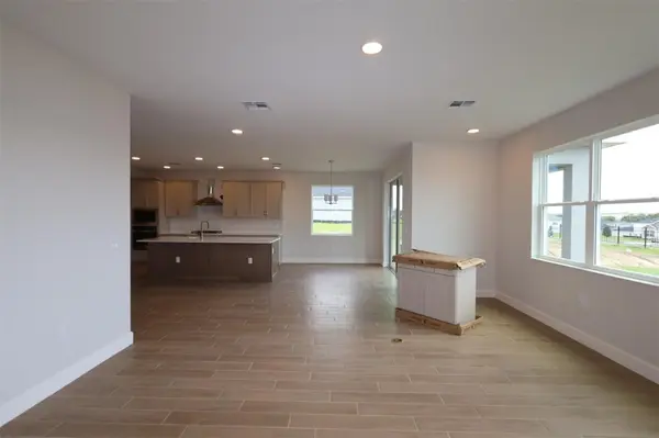 3209 WOLF LAKE AVE, Apopka, FL 32712