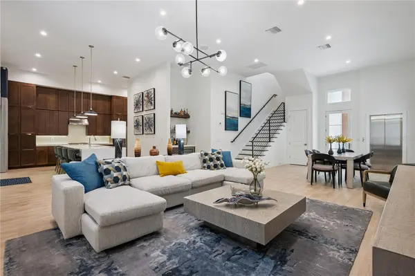 512 W SWOOPE AVE, Winter Park, FL 32789