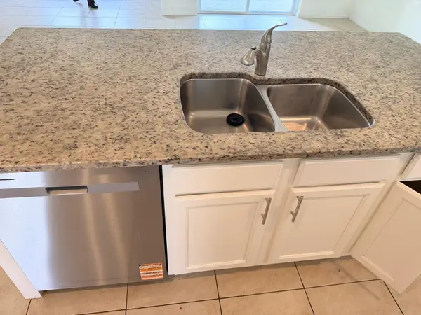 1229 RED HILL RD, Davenport, FL 33837
