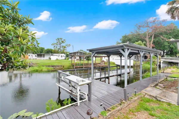 13450 PALM DR, Astatula, FL 34705