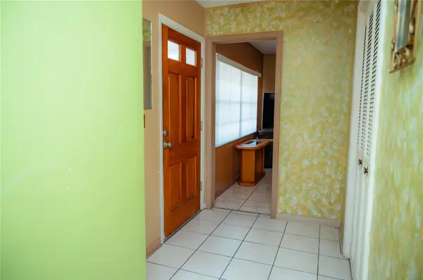 2705 SHERINGHAM RD #6, Orlando, FL 32808