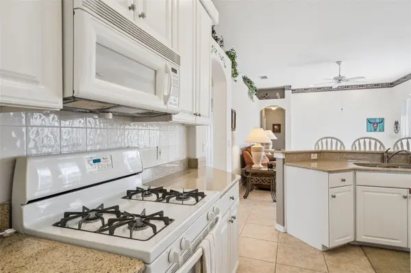 232 VIA MARIEL EAST DR, Davenport, FL 33896