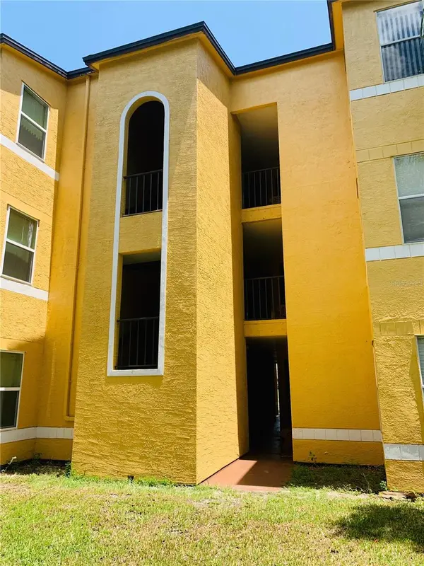 4572 COMMANDER DR #1226, Orlando, FL 32822