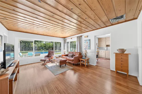 2361 ROXBURY RD, Winter Park, FL 32789