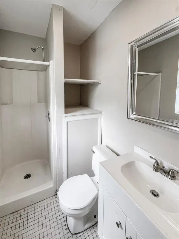 321 W IANTHE ST #6, Tavares, FL 32778