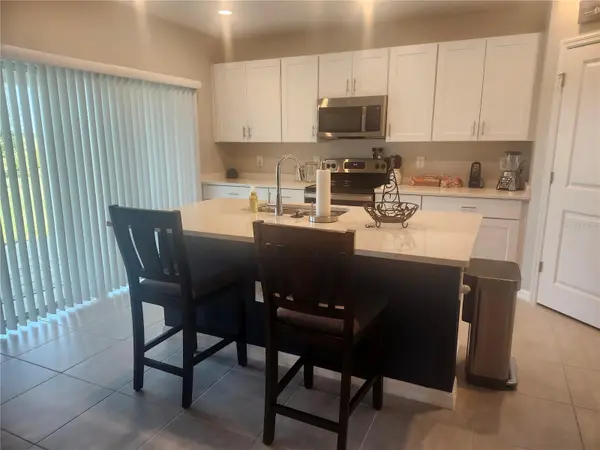 1009 CALICO POINTE CIR, Groveland, FL 34736