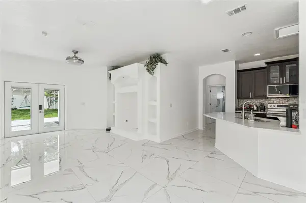8915 VICTORIA ISLE PL, Orlando, FL 32829