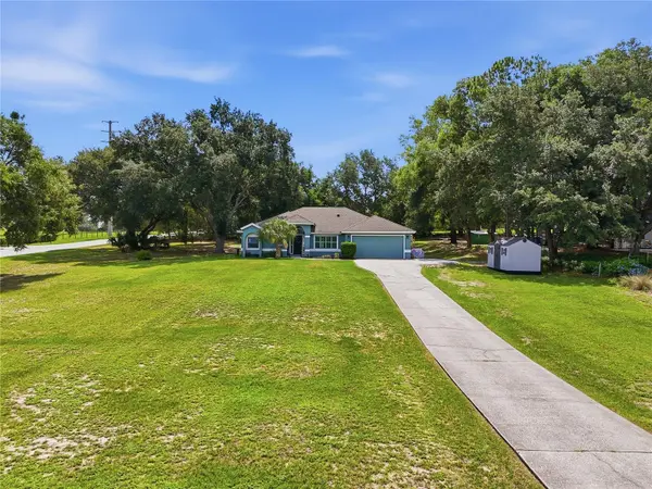 18224 E APSHAWA RD, Clermont, FL 34715