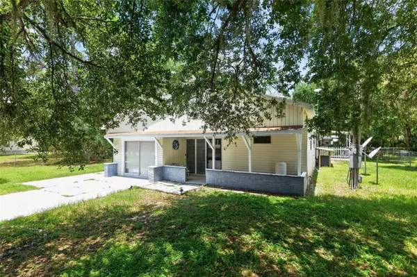 10513 LYNNWOOD AVE, Lake Wales, FL 33898