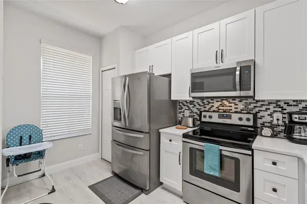 4040 CALABRIA AVE, Davenport, FL 33897