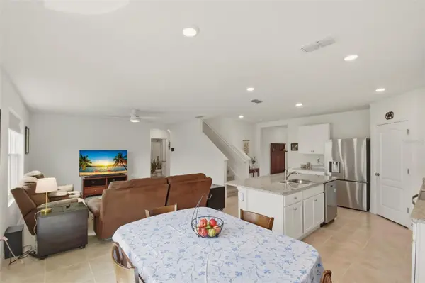 33428 COUNTRY HOUSE DR, Sorrento, FL 32776