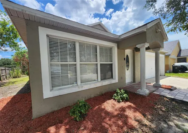 5298 YAUPON ST, Orlando, FL 32811