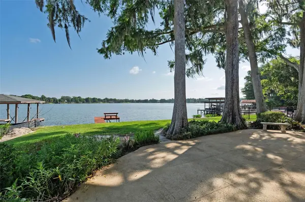 2655 LAKE SHORE DR, Orlando, FL 32803
