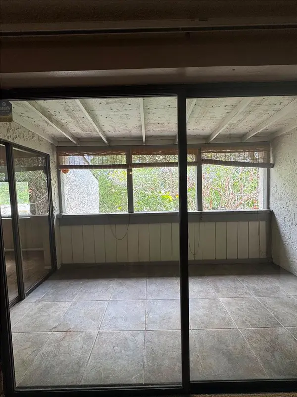 5359 VINELAND RD #2E, Orlando, FL 32811