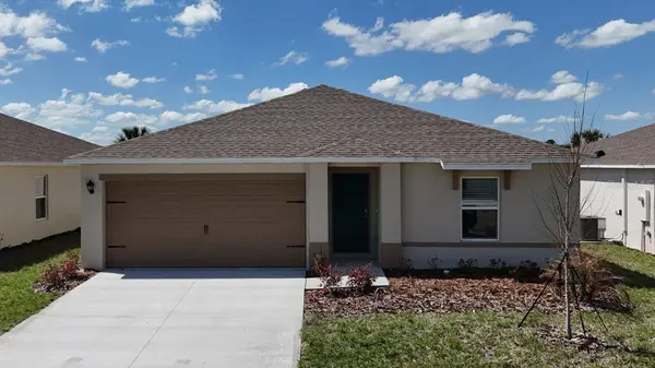 1072 BEAR HAMMOCK DR, Umatilla, FL 32784