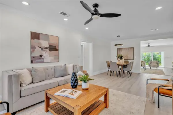 965 BRUCE AVE, Clearwater Beach, FL 33767