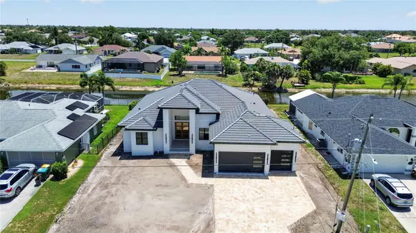 215 BUNKER RD, Rotonda West, FL 33947