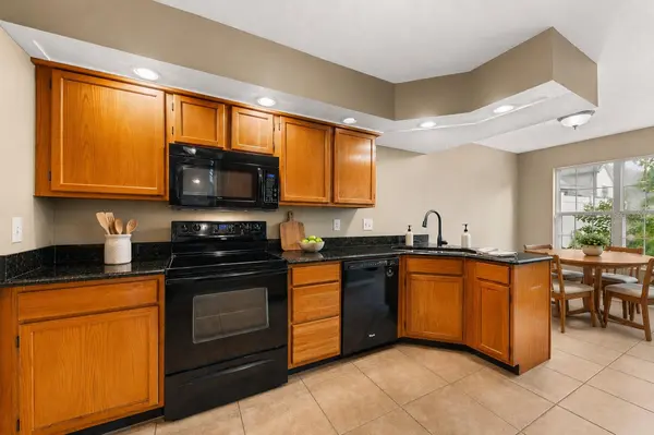 3837 HOLSTON WAY, Orlando, FL 32812