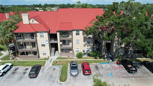 246 AFTON SQ #105, Altamonte Springs, FL 32714