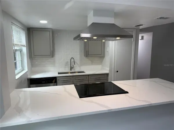 726 EDGEWATER DR #2, Orlando, FL 32804