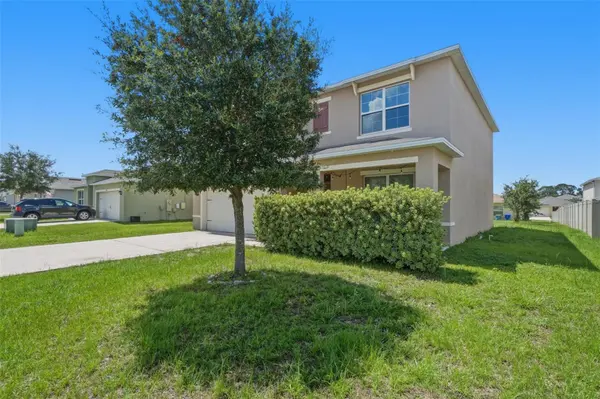 2609 GRAND CENTRAL AVE, Tavares, FL 32778