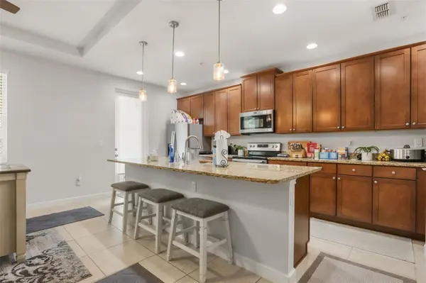 661 HANGNEST LN, Lake Mary, FL 32746