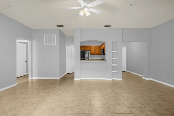 102 VISTA VERDI CIR #100, Lake Mary, FL 32746