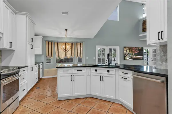 601 RED MAPLE CT, Oviedo, FL 32765