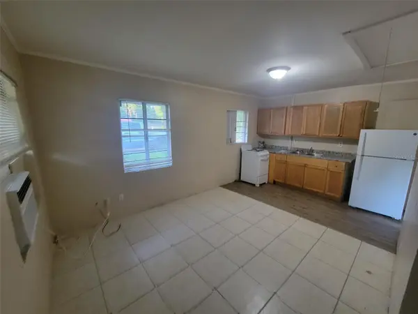 729 E CAROLINA AVE, Deland, FL 32724