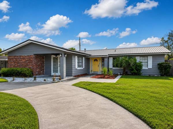 6518 VOLTAIRE DR, Orlando, FL 32809