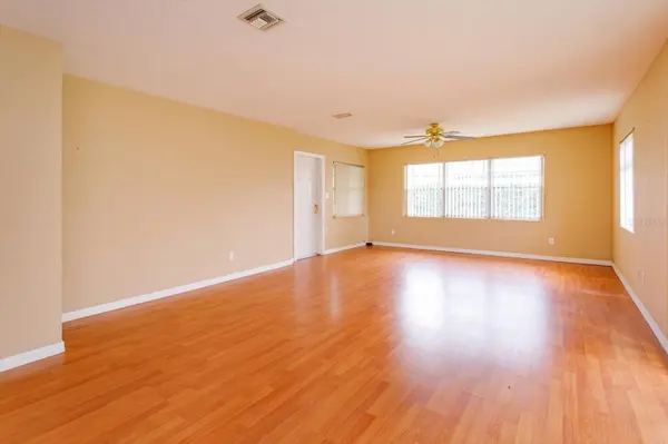 1519 CATALPA LN, Orlando, FL 32806