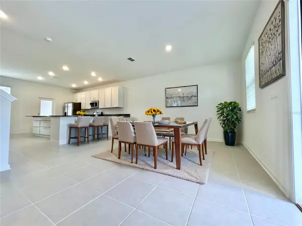2595 CANDIED APPLE ALY, Kissimmee, FL 34744