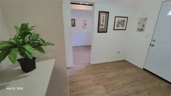 345 N THOMPSON RD #B, Apopka, FL 32703