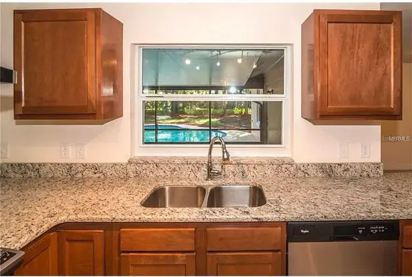 100 HUNTSWOOD CT, Longwood, FL 32750