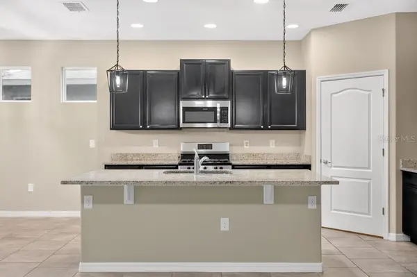 736 E VICTORIA TRAILS BLVD, Deland, FL 32724