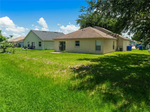 2944 COOL BREEZE CIR, St Cloud, FL 34769