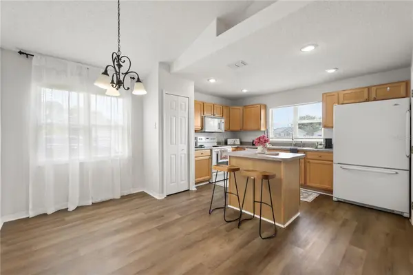 2965 COOL BREEZE CIR, St Cloud, FL 34769