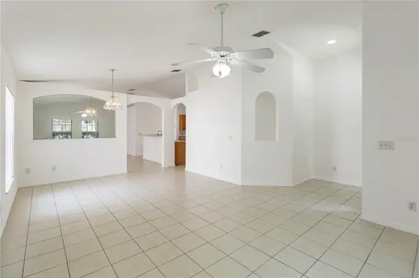11055 ROUSE RUN CIR, Orlando, FL 32817