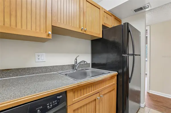 3252 S SEMORAN BLVD #22, Orlando, FL 32822