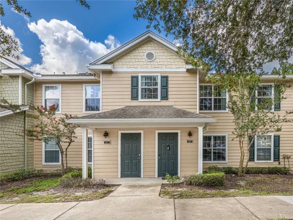 930 MOONLIGHT COVE RD #11-107, Orange City, FL 32763