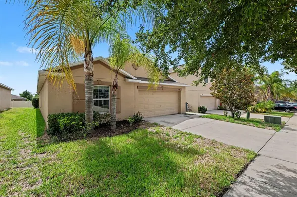 204 ENGLISH CHANNEL PL, Dover, FL 33527