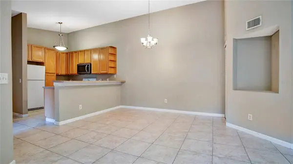 6019 SCOTCHWOOD GLN #204, Orlando, FL 32822