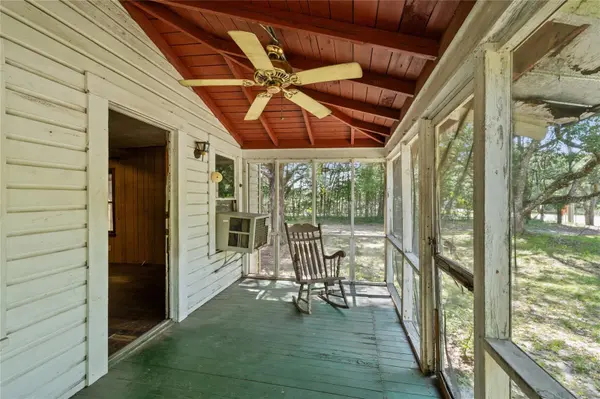 140 W PONKAN RD, Apopka, FL 32712