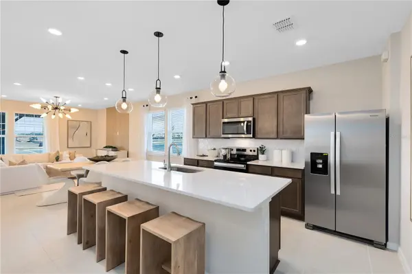 10674 EVENING STAR STREET, Orlando, FL 32829
