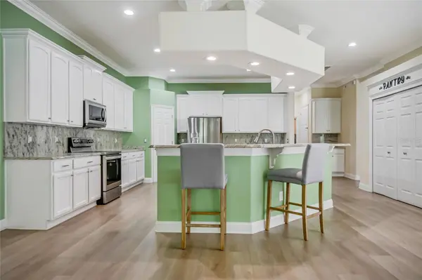 8615 WARWICK SHORE XING, Orlando, FL 32829